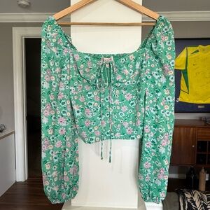 NWT Leyden Floral Puff-Sleeve Cropped Blouse